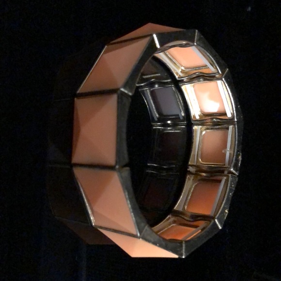 Cuff bracelet - Picture 2 of 4